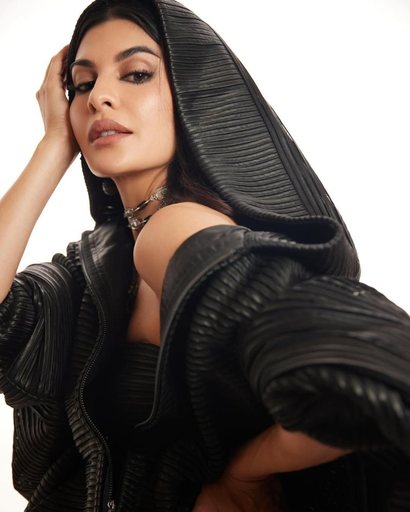 jacqueline fernandez sexy pics 35