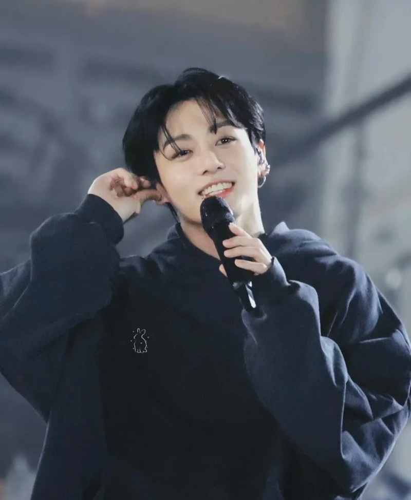 jungkook cute photos 28