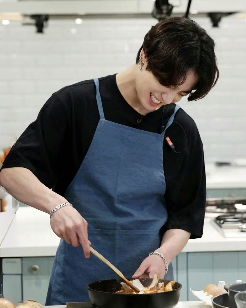 jungkook cute photos 33