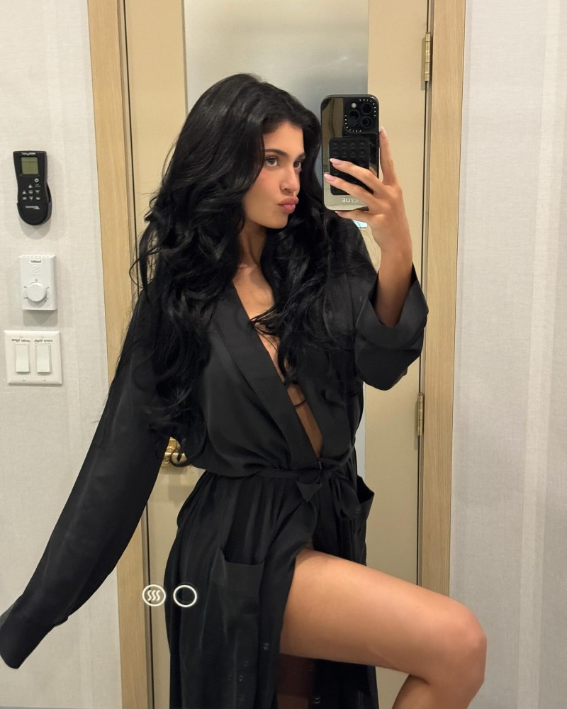 kylie jenner sexy pics 20