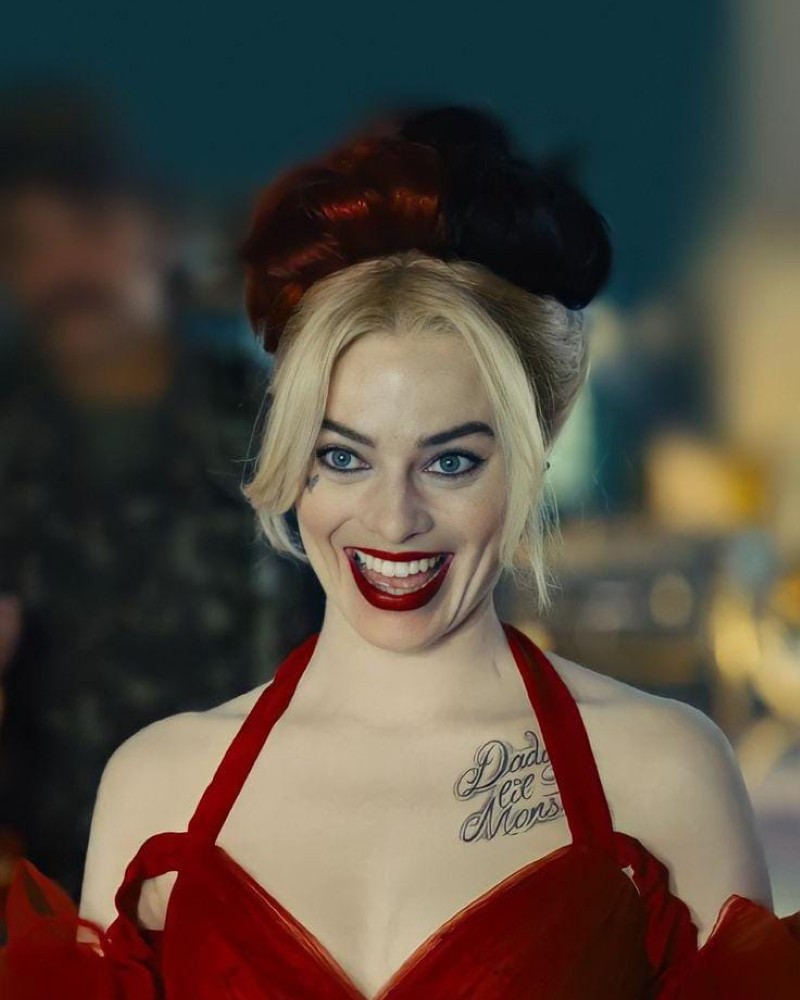 margot robbie sexy pics 11