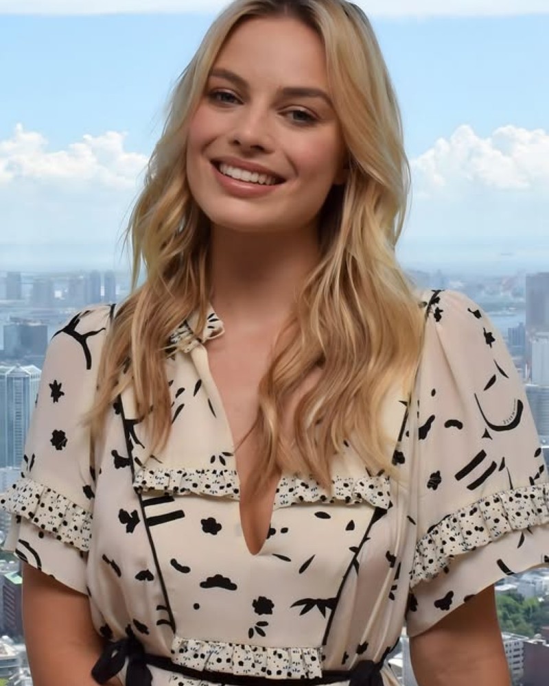 margot robbie sexy pics 38