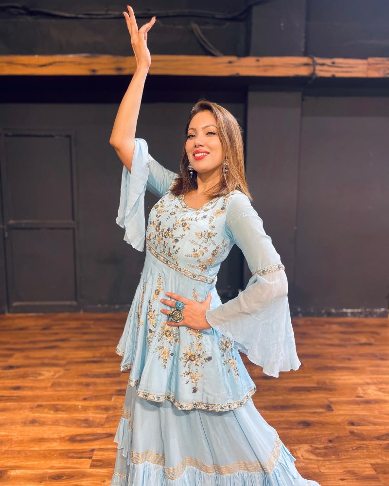 munmun dutta sexy pics 11