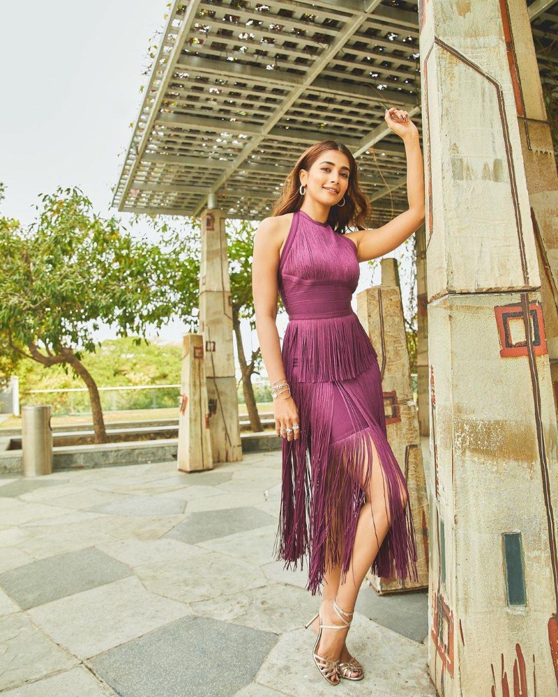pooja hegde sexy pics 16