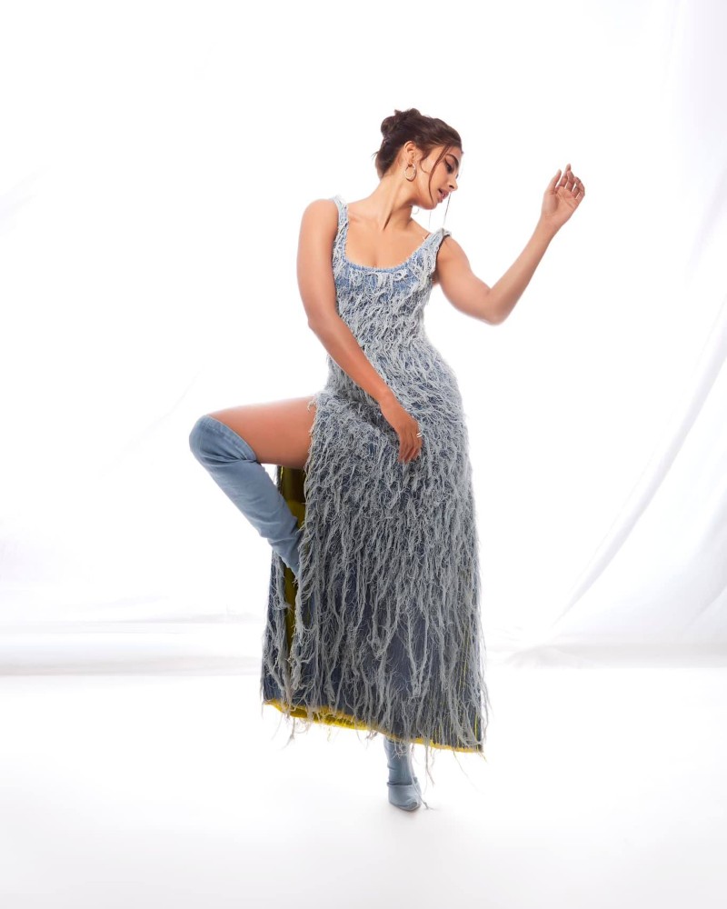 pooja hegde sexy pics 40 