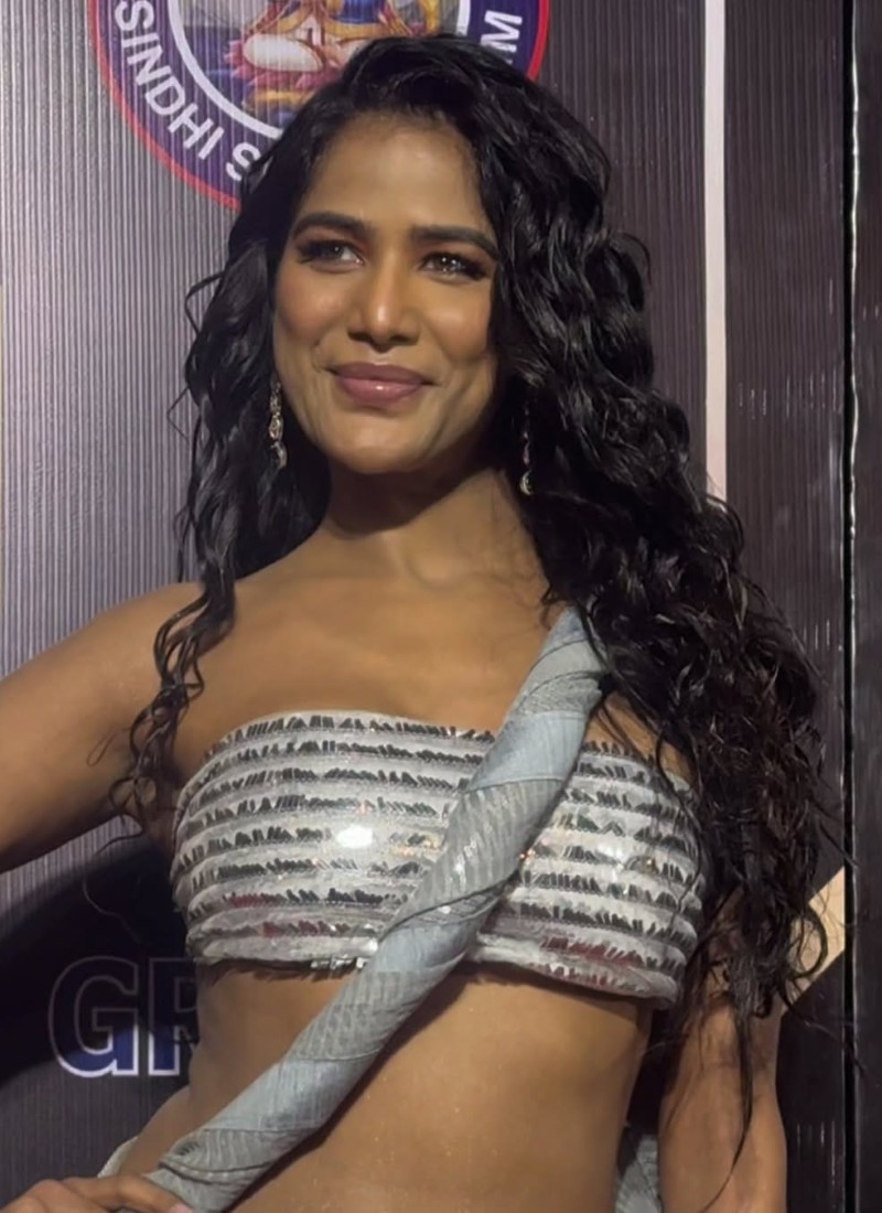 poonam pandey sexy pics 19