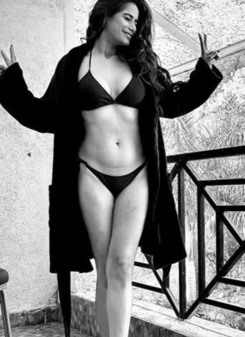 poonam pandey sexy pics 26