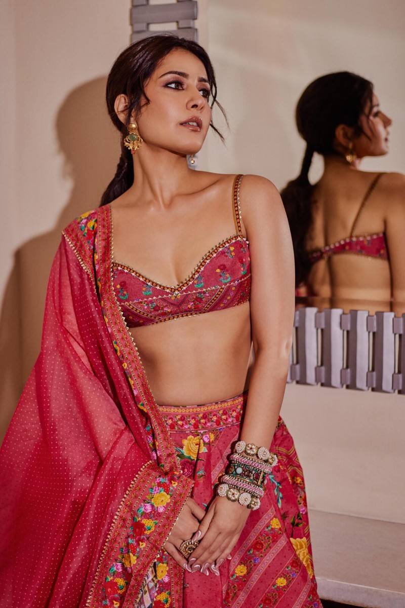 rashi khanna sexy pics 14