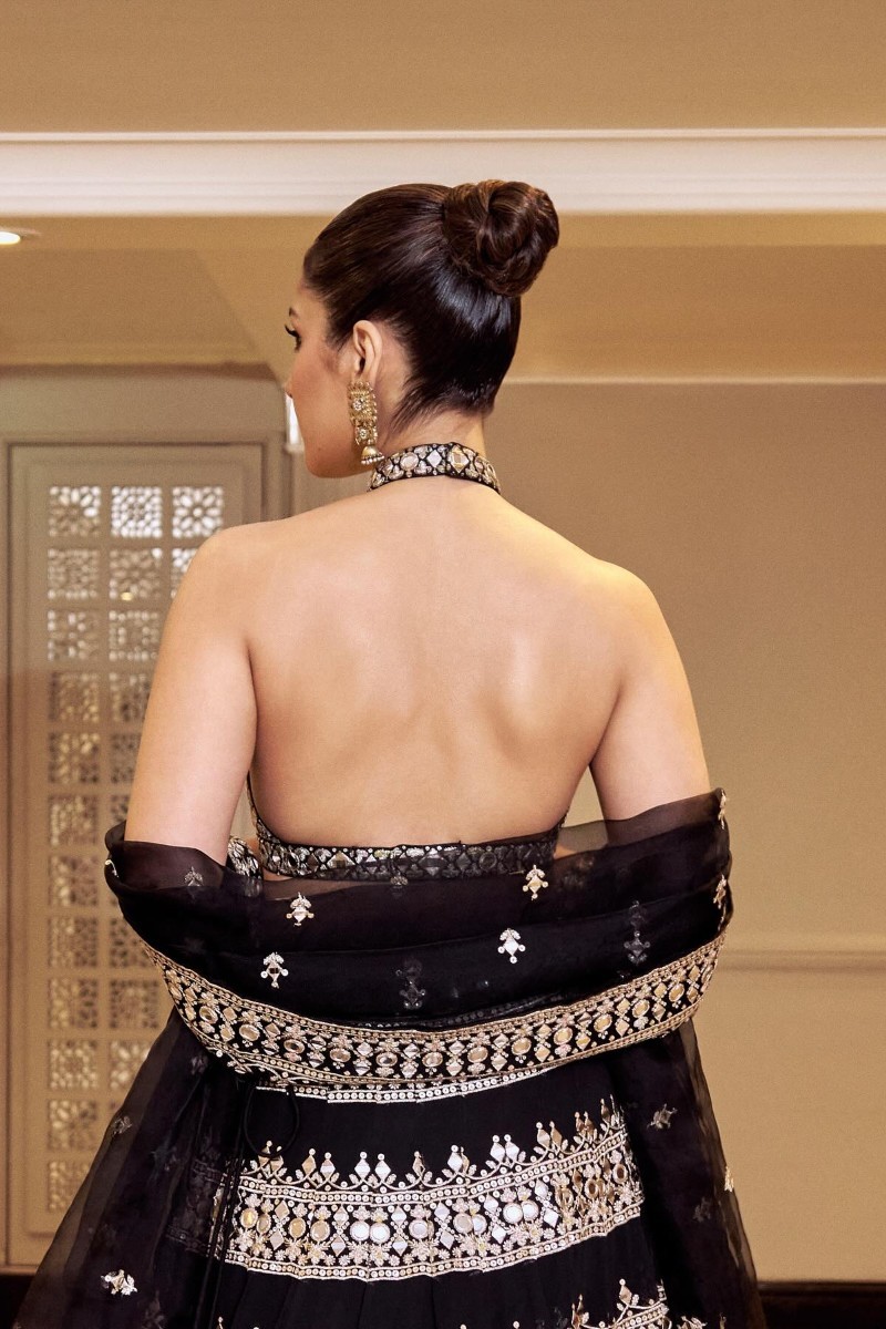 rashi khanna sexy pics 2