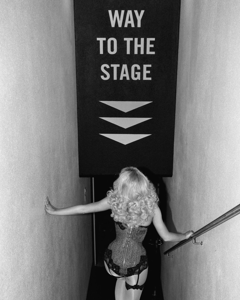 sabrina carpenter sexy pics 34