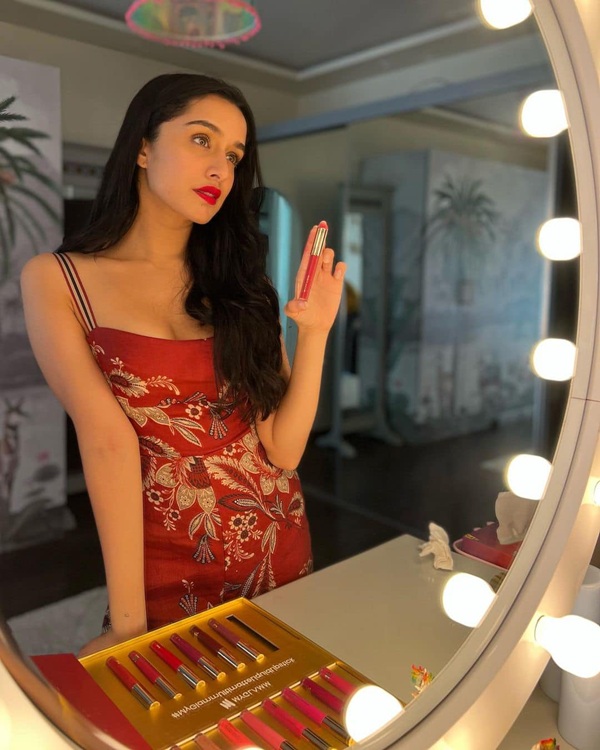 shraddha kapoor sexy pics 10