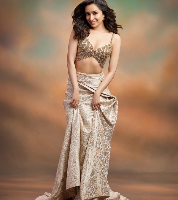 shraddha kapoor sexy pics 23