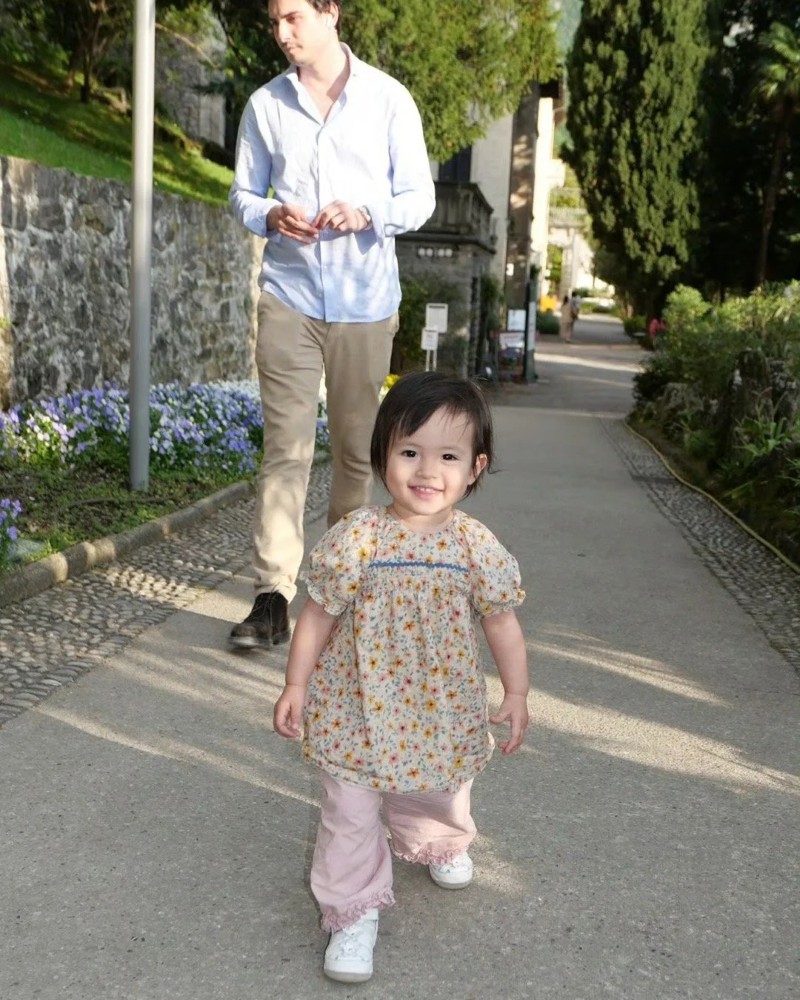 smile cute baby girl 20