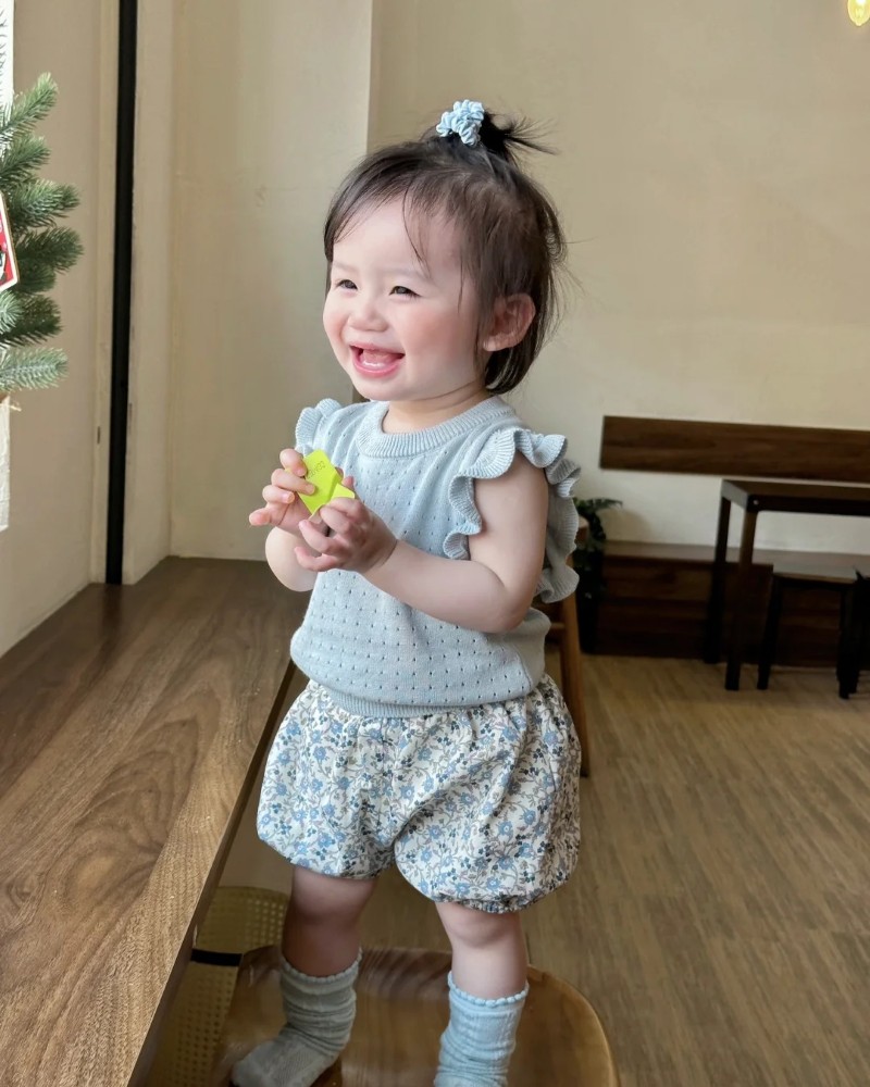 smile cute baby girl 31