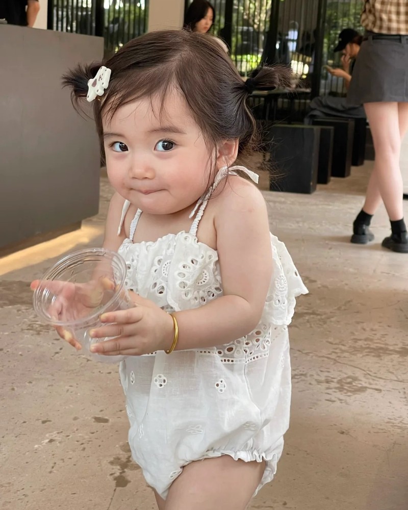 smile cute baby girl 32
